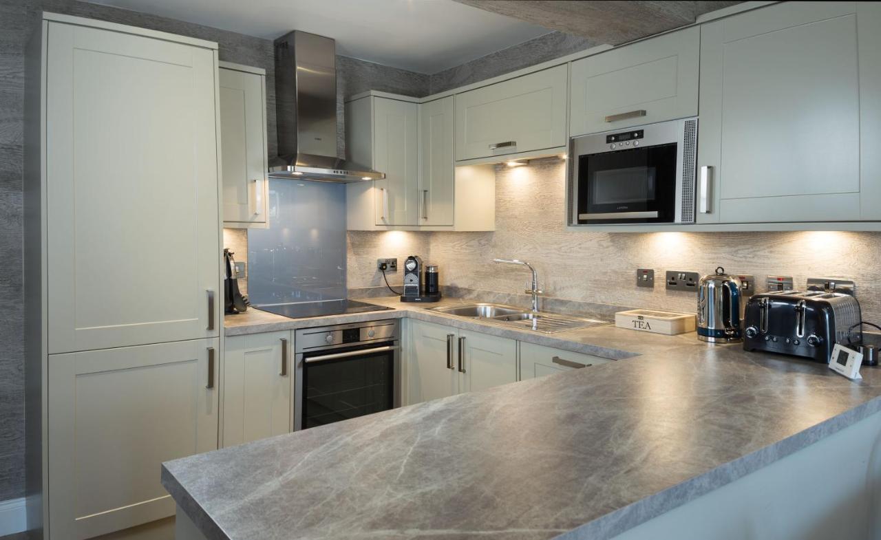 Kirklea Island Suites 塔伯特 外观 照片
